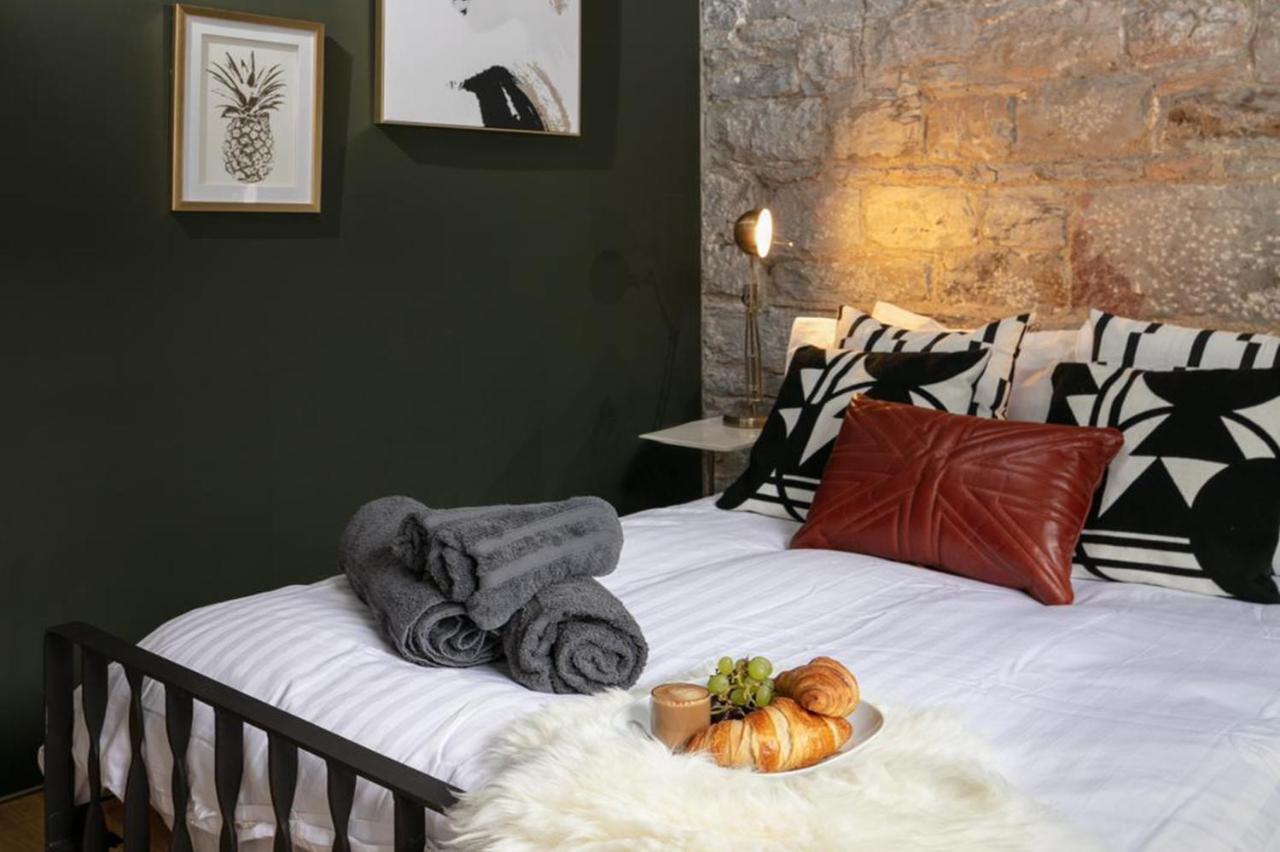 Two-Bedroom Apartment At Royal William Yard, بلايموث المظهر الخارجي الصورة