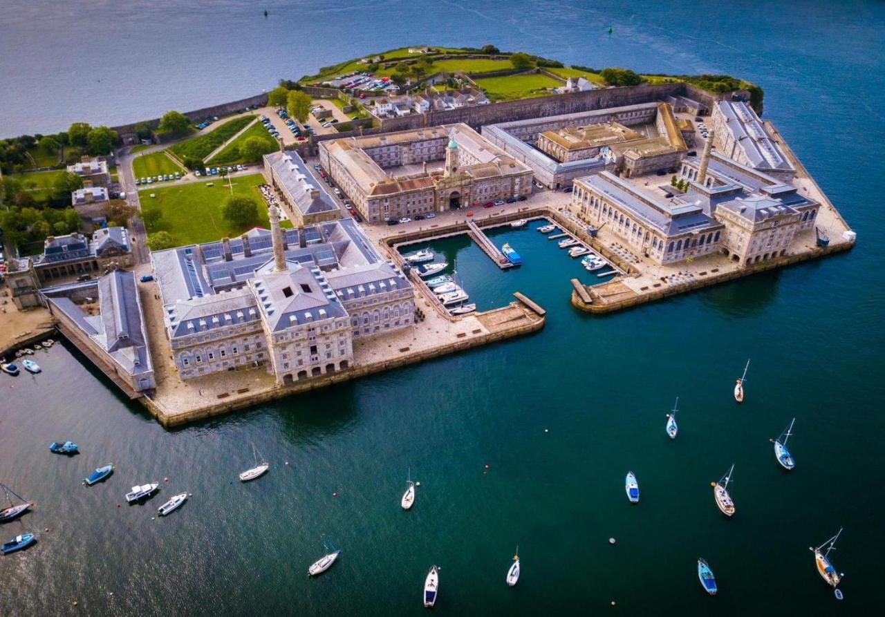 Two-Bedroom Apartment At Royal William Yard, بلايموث المظهر الخارجي الصورة